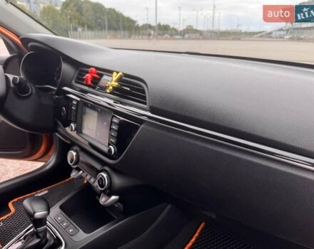 Помаранчевий Кіа Rio X-Line, об'ємом двигуна 1.6 л та пробігом 31 тис. км за 18200 $, фото 41 на Automoto.ua