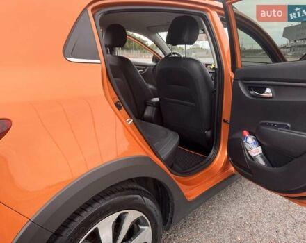 Помаранчевий Кіа Rio X-Line, об'ємом двигуна 1.6 л та пробігом 31 тис. км за 18200 $, фото 37 на Automoto.ua