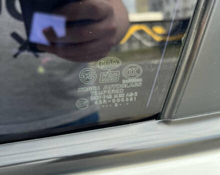 Білий Кіа Ріо, об'ємом двигуна 1.4 л та пробігом 121 тис. км за 4850 $, фото 9 на Automoto.ua