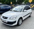 Белый Киа Рио, объемом двигателя 1.4 л и пробегом 121 тыс. км за 5000 $, фото 1 на Automoto.ua
