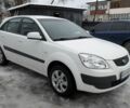 Білий Кіа Ріо, об'ємом двигуна 1.4 л та пробігом 233 тис. км за 3700 $, фото 3 на Automoto.ua