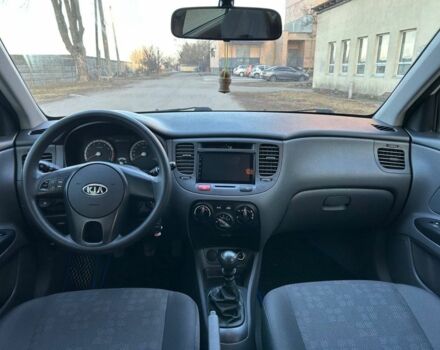 Белый Киа Рио, объемом двигателя 1.4 л и пробегом 152 тыс. км за 4500 $, фото 12 на Automoto.ua