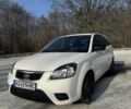 Белый Киа Рио, объемом двигателя 1.4 л и пробегом 150 тыс. км за 4900 $, фото 3 на Automoto.ua