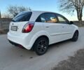 Белый Киа Рио, объемом двигателя 1.4 л и пробегом 152 тыс. км за 4500 $, фото 3 на Automoto.ua