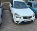 Белый Киа Рио, объемом двигателя 1.4 л и пробегом 147 тыс. км за 5600 $, фото 1 на Automoto.ua