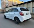 Белый Киа Рио, объемом двигателя 1.4 л и пробегом 152 тыс. км за 4500 $, фото 5 на Automoto.ua