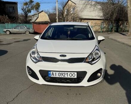 Белый Киа Рио, объемом двигателя 1.12 л и пробегом 203 тыс. км за 6300 $, фото 1 на Automoto.ua