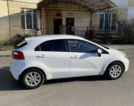 Белый Киа Рио, объемом двигателя 1.12 л и пробегом 203 тыс. км за 6300 $, фото 8 на Automoto.ua