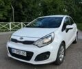 Белый Киа Рио, объемом двигателя 1.1 л и пробегом 212 тыс. км за 5800 $, фото 1 на Automoto.ua