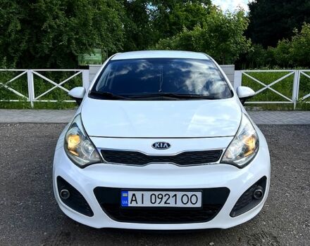 Білий Кіа Ріо, об'ємом двигуна 1.1 л та пробігом 212 тис. км за 5800 $, фото 1 на Automoto.ua