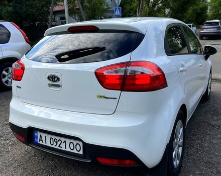 Білий Кіа Ріо, об'ємом двигуна 1.1 л та пробігом 212 тис. км за 5800 $, фото 4 на Automoto.ua