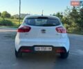 Білий Кіа Ріо, об'ємом двигуна 1.25 л та пробігом 128 тис. км за 6500 $, фото 5 на Automoto.ua