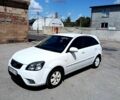 Белый Киа Рио, объемом двигателя 1.4 л и пробегом 141 тыс. км за 6200 $, фото 1 на Automoto.ua