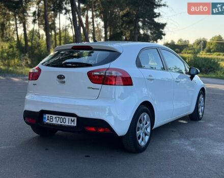 Білий Кіа Ріо, об'ємом двигуна 1.25 л та пробігом 128 тис. км за 6500 $, фото 6 на Automoto.ua