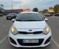 Белый Киа Рио, объемом двигателя 1.1 л и пробегом 215 тыс. км за 5650 $, фото 12 на Automoto.ua