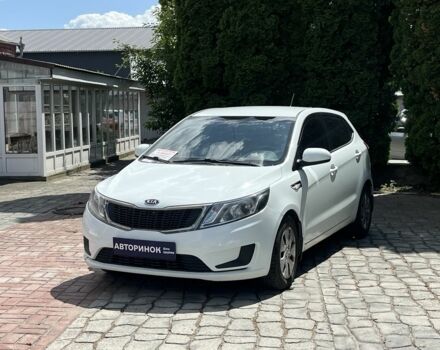 Белый Киа Рио, объемом двигателя 1.4 л и пробегом 279 тыс. км за 7000 $, фото 7 на Automoto.ua