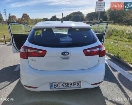 Белый Киа Рио, объемом двигателя 1.6 л и пробегом 114 тыс. км за 8300 $, фото 3 на Automoto.ua