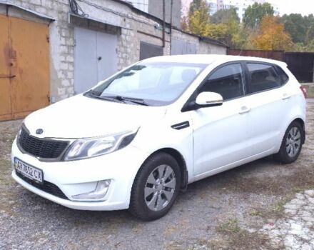 Білий Кіа Ріо, об'ємом двигуна 1.59 л та пробігом 296 тис. км за 5500 $, фото 6 на Automoto.ua