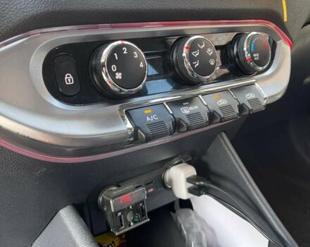 Белый Киа Рио, объемом двигателя 1.4 л и пробегом 278 тыс. км за 7200 $, фото 13 на Automoto.ua
