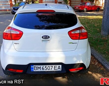Белый Киа Рио, объемом двигателя 1.1 л и пробегом 250 тыс. км за 4850 $, фото 3 на Automoto.ua