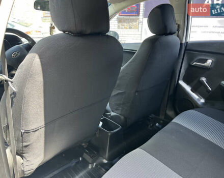 Белый Киа Рио, объемом двигателя 1.4 л и пробегом 279 тыс. км за 7200 $, фото 15 на Automoto.ua