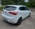 Білий Кіа Ріо, об'ємом двигуна 1.6 л та пробігом 189 тис. км за 6700 $, фото 5 на Automoto.ua