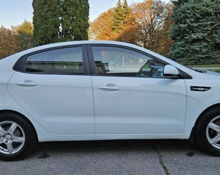 Белый Киа Рио, объемом двигателя 1.4 л и пробегом 105 тыс. км за 6300 $, фото 9 на Automoto.ua