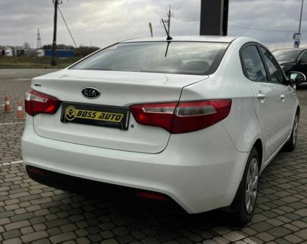 Білий Кіа Ріо, об'ємом двигуна 1.4 л та пробігом 200 тис. км за 6900 $, фото 6 на Automoto.ua