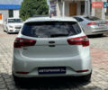 Белый Киа Рио, объемом двигателя 1.4 л и пробегом 279 тыс. км за 7200 $, фото 4 на Automoto.ua