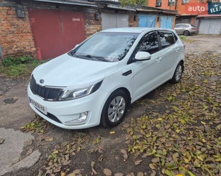 Білий Кіа Ріо, об'ємом двигуна 1.6 л та пробігом 127 тис. км за 8650 $, фото 1 на Automoto.ua