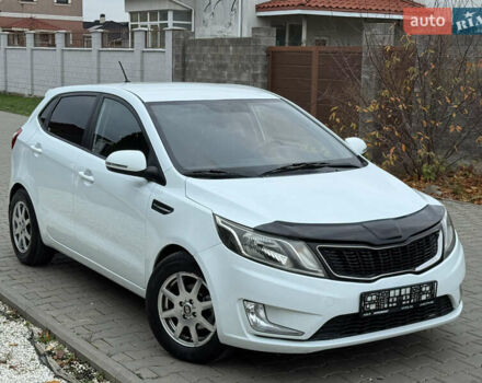 Білий Кіа Ріо, об'ємом двигуна 1.59 л та пробігом 163 тис. км за 8200 $, фото 16 на Automoto.ua