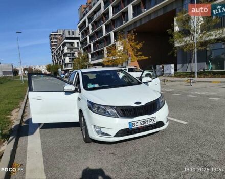 Белый Киа Рио, объемом двигателя 1.6 л и пробегом 114 тыс. км за 8300 $, фото 7 на Automoto.ua