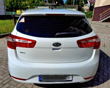 Белый Киа Рио, объемом двигателя 1.6 л и пробегом 185 тыс. км за 7899 $, фото 3 на Automoto.ua