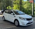 Белый Киа Рио, объемом двигателя 1.6 л и пробегом 138 тыс. км за 9500 $, фото 2 на Automoto.ua
