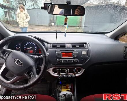 Белый Киа Рио, объемом двигателя 1.1 л и пробегом 155 тыс. км за 6200 $, фото 5 на Automoto.ua