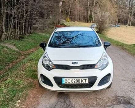 Белый Киа Рио, объемом двигателя 1.12 л и пробегом 210 тыс. км за 6300 $, фото 8 на Automoto.ua