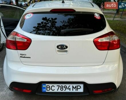Белый Киа Рио, объемом двигателя 1.25 л и пробегом 144 тыс. км за 7000 $, фото 5 на Automoto.ua