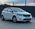 Белый Киа Рио, объемом двигателя 1.59 л и пробегом 28 тыс. км за 10000 $, фото 5 на Automoto.ua