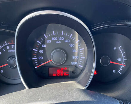 Білий Кіа Ріо, об'ємом двигуна 1.4 л та пробігом 101 тис. км за 7000 $, фото 17 на Automoto.ua