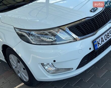 Белый Киа Рио, объемом двигателя 1.6 л и пробегом 138 тыс. км за 9500 $, фото 16 на Automoto.ua