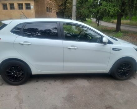 Білий Кіа Ріо, об'ємом двигуна 1.6 л та пробігом 189 тис. км за 6700 $, фото 4 на Automoto.ua