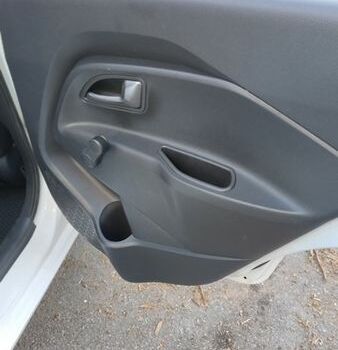 Белый Киа Рио, объемом двигателя 1.2 л и пробегом 203 тыс. км за 5600 $, фото 14 на Automoto.ua