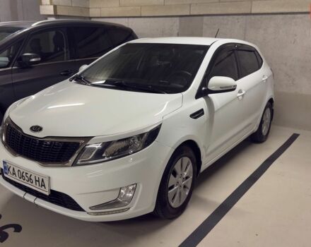 Белый Киа Рио, объемом двигателя 1.6 л и пробегом 126 тыс. км за 7500 $, фото 2 на Automoto.ua