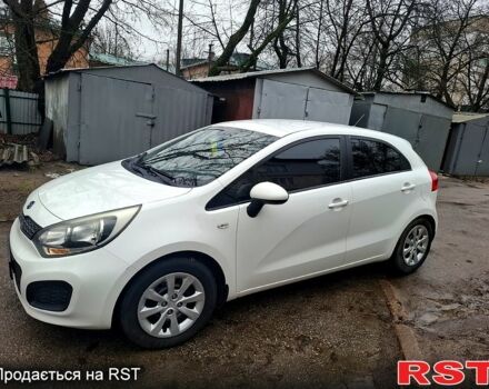 Белый Киа Рио, объемом двигателя 1.1 л и пробегом 155 тыс. км за 6200 $, фото 1 на Automoto.ua