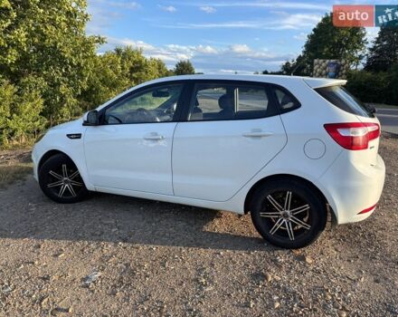 Белый Киа Рио, объемом двигателя 1.6 л и пробегом 239 тыс. км за 7900 $, фото 10 на Automoto.ua