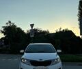Белый Киа Рио, объемом двигателя 1.4 л и пробегом 330 тыс. км за 5999 $, фото 1 на Automoto.ua