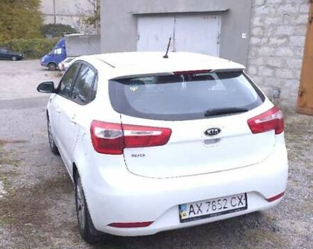Белый Киа Рио, объемом двигателя 1.59 л и пробегом 296 тыс. км за 6200 $, фото 7 на Automoto.ua