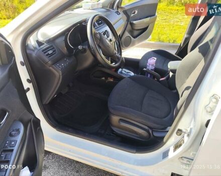 Белый Киа Рио, объемом двигателя 1.6 л и пробегом 114 тыс. км за 8300 $, фото 2 на Automoto.ua