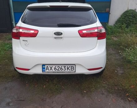 Белый Киа Рио, объемом двигателя 1.59 л и пробегом 70 тыс. км за 8900 $, фото 1 на Automoto.ua