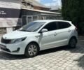 Белый Киа Рио, объемом двигателя 1.4 л и пробегом 279 тыс. км за 7000 $, фото 6 на Automoto.ua